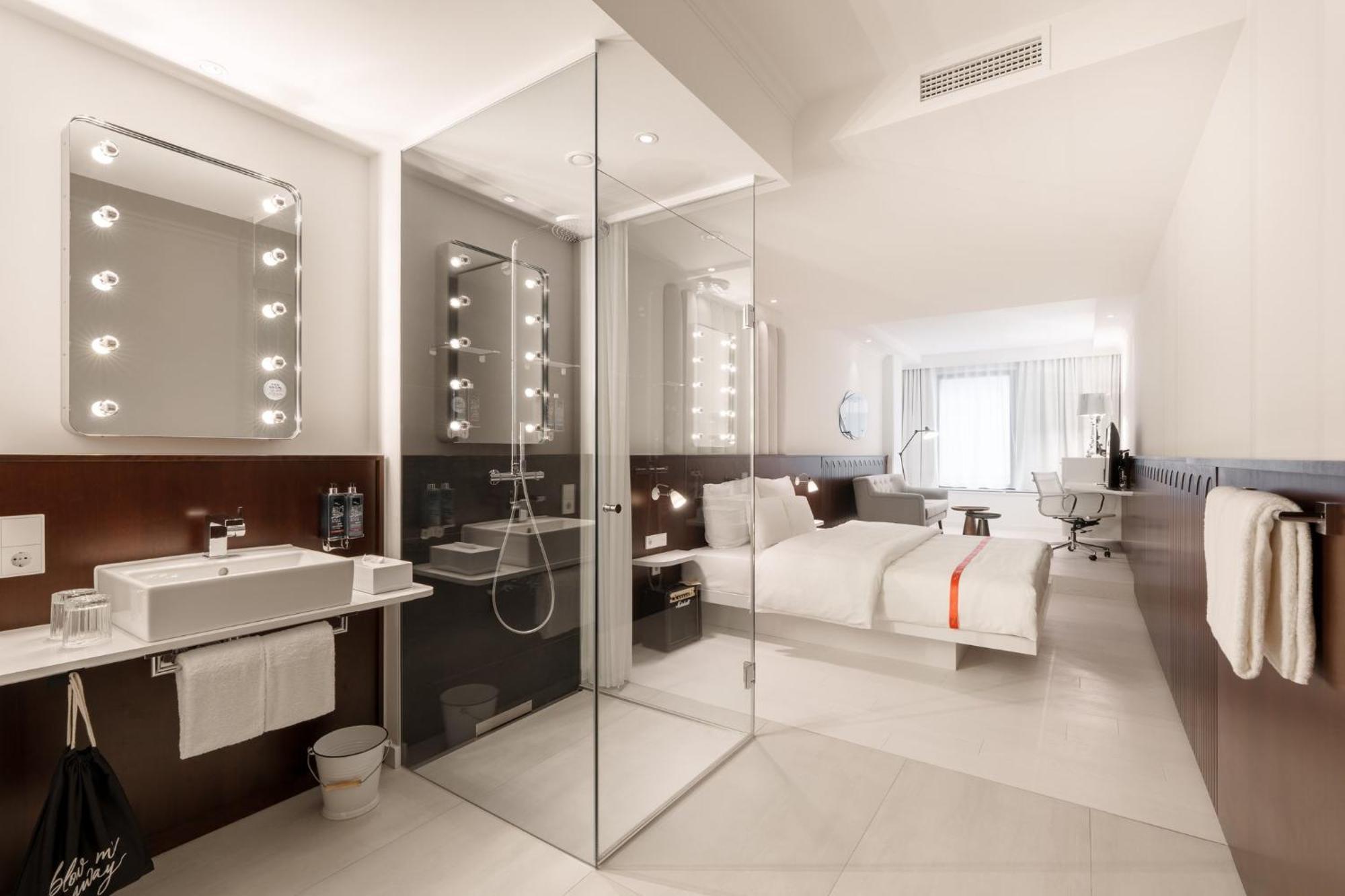 Ruby Hanna Hotel Stuttgart Bagian luar foto