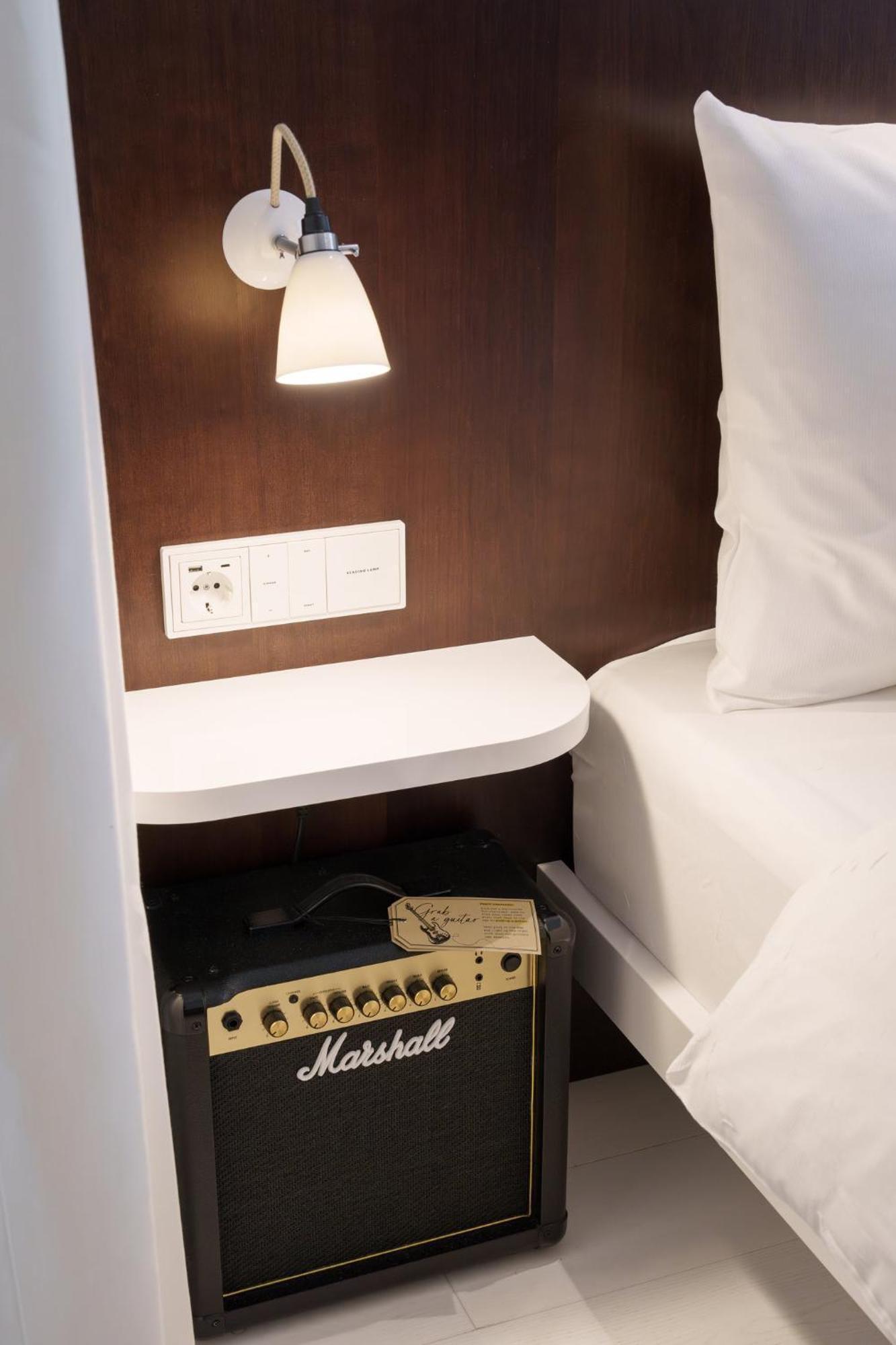 Ruby Hanna Hotel Stuttgart Bagian luar foto