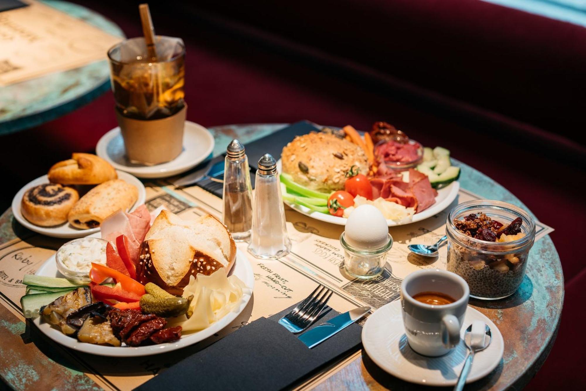 Ruby Hanna Hotel Stuttgart Bagian luar foto